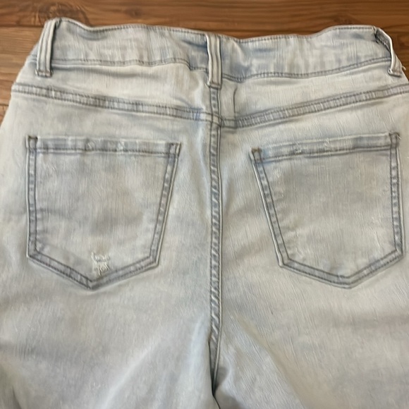 Time and Tru High Rise Jeans Bundle - Picture 6 of 13